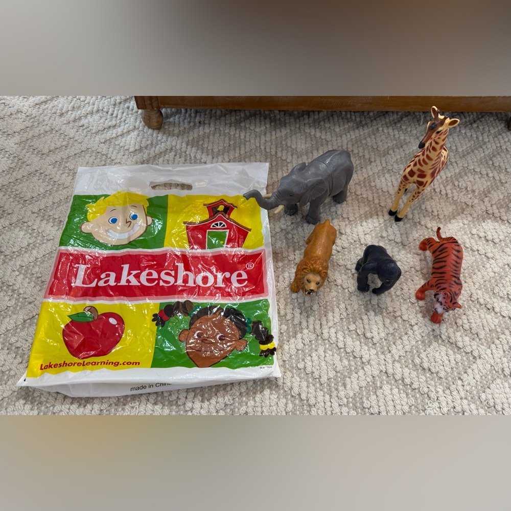 BUNDLE OF LAKESHORE LEARNING LARGE SAFARI ANIMAL FIGURES/TOYS